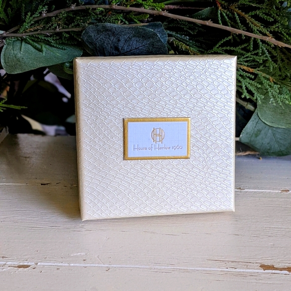 House of Harlow 1960 Half Moon Hoop Earrings, NWT - Picture 3 of 4